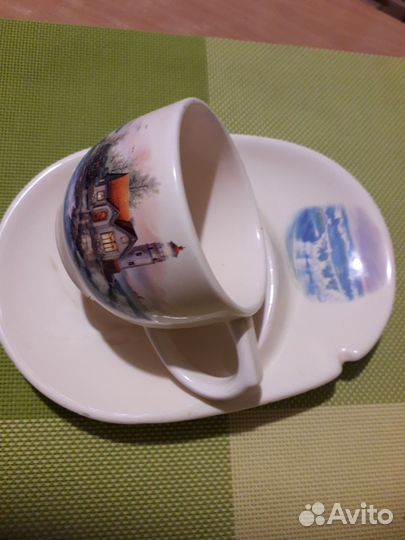 Чашка с пирожковой тарелкой