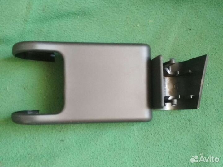 Декоративная верхняя левая накладка Пежо эксперт