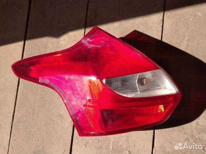 Фонарь задний левый Forf Fokus 3