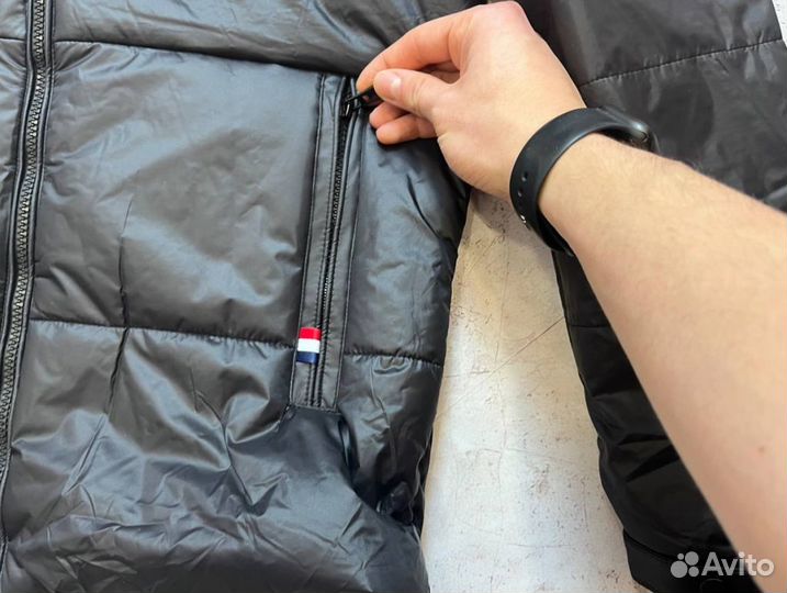 Легкие куртки Tommy Hilfinger спортивные