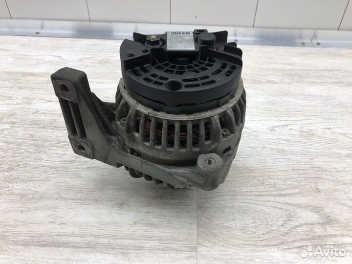 Генератор Volvo V70 универсал D5244T 2005