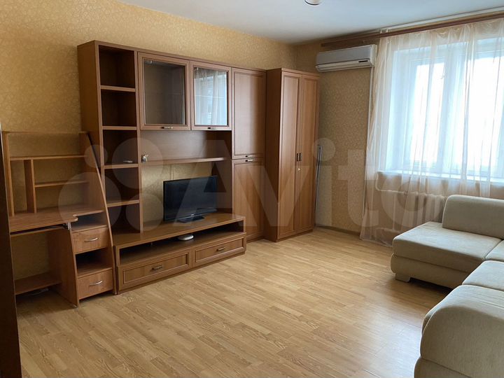 2-к. квартира, 60 м², 3/7 эт.