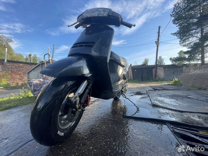 Honda lead 90