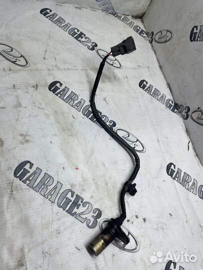 Датчик коленвала Toyota 1AZ-FSE Toyota Noah