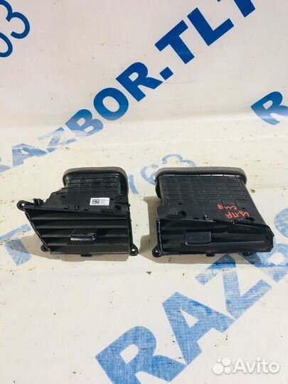 Дефлектор центральный KIA ceed JD рест. 1.6 ат уни