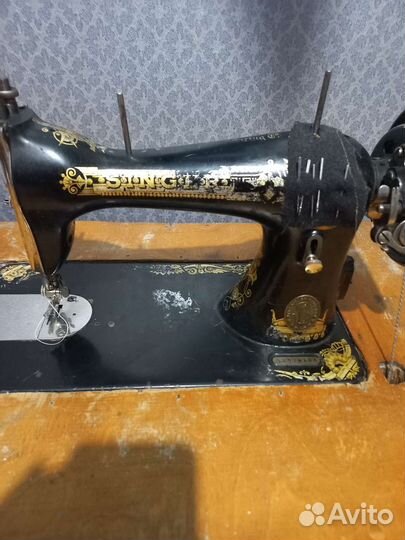Швейная машина Singer
