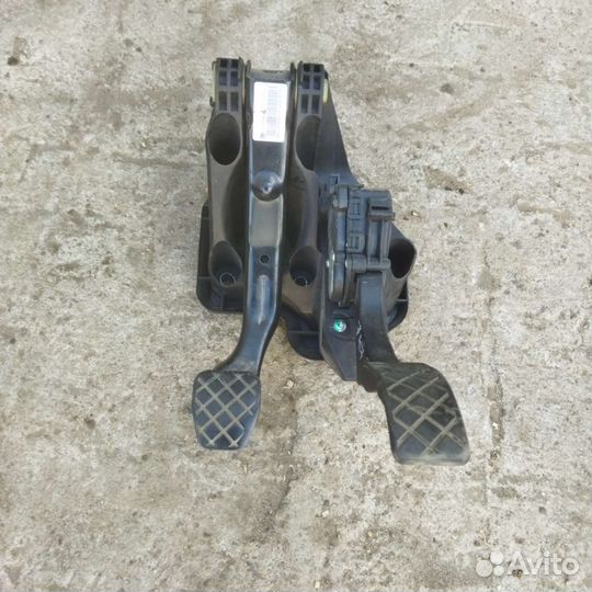 Педальный узел VW Polo