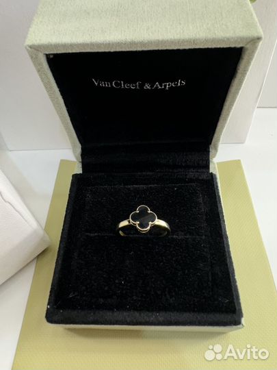 Золотое кольцо Van cleef