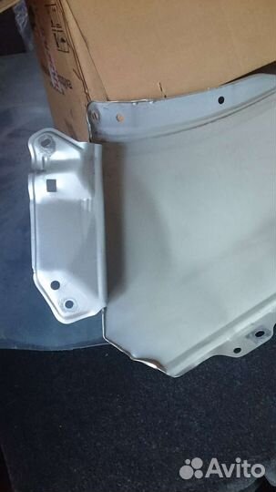 Крыло переднее левое Suzuki Vitara 2