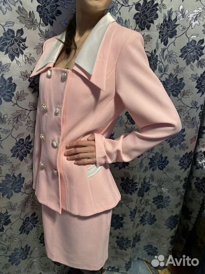 Костюм пиджак и юбка 44