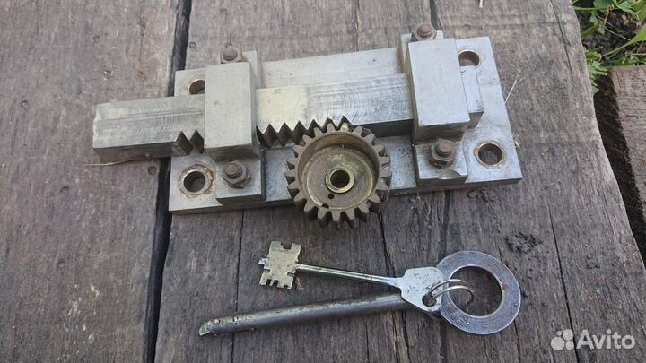 Замок гаражный