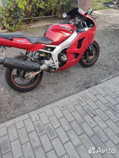 Kawasaki zx6r