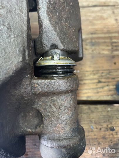 Суппорт iveco daily с50 задний правый