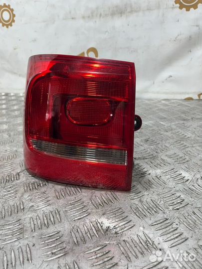 Фонарь задний левый Volkswagen Touran 1T3