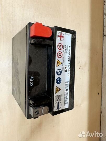 Aкб дополнительный Оригинал Mercedes A000982960864