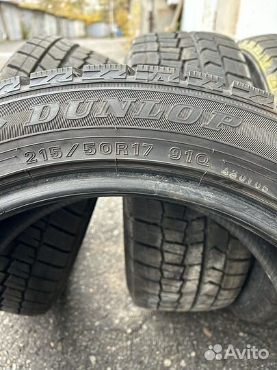 Dunlop Winter Maxx WM02 215/50 R17