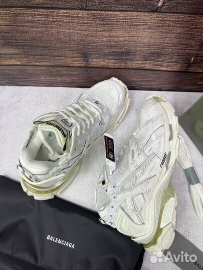 Кроссовки Balenciaga Runner