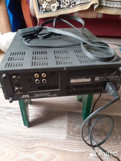 Видеомагнитофон jvc