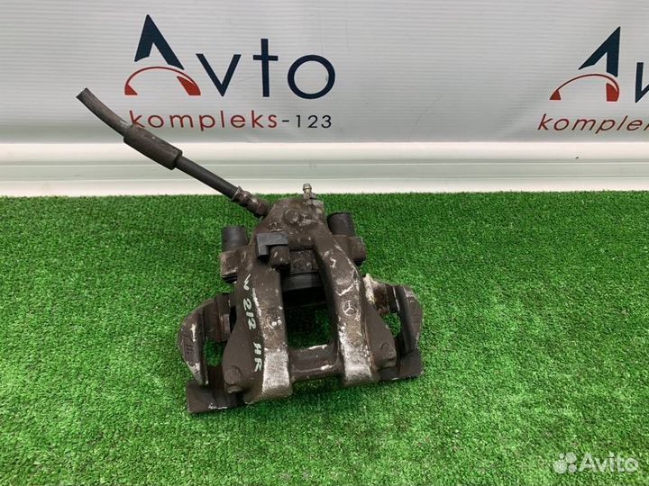 Суппорт тормозной задний правый Mercedes-Benz