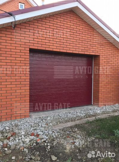 Секционные ворота