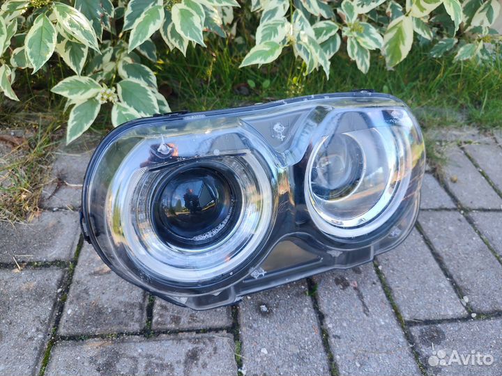 Фара dodge challenger