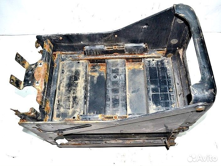 Ящик аккумулятора MAN TGX 18.440 (01.07)