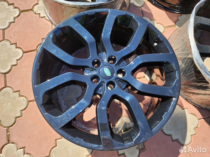 Диски оригинальные черные Land Rover R22