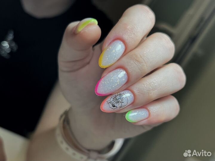 Модель на маникюр и наращивание