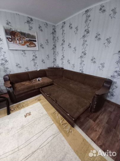 Диван