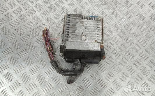 Блок управления двс skoda yeti 1 (GNT13PC01)