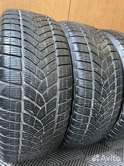 Goodyear UltraGrip Ice SUV 235/50 R19