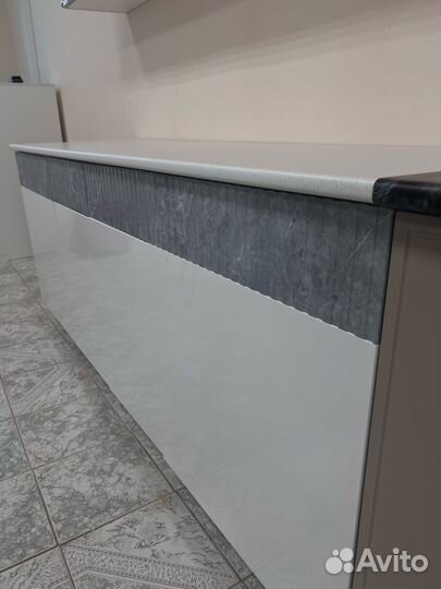 Кухонный гарнитур 2м