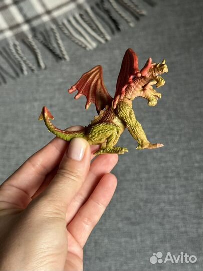 Фигурки драконов (4 штуки)