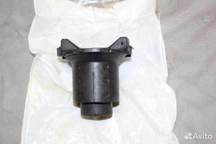 Опора подрамника Mercedes-Benz A1663310142