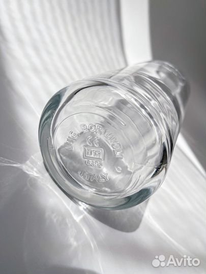 Бутылка винтажная из прозрачного стекла