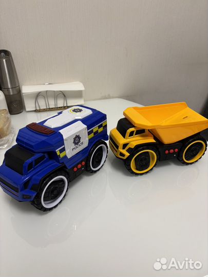 Инерционная машинка