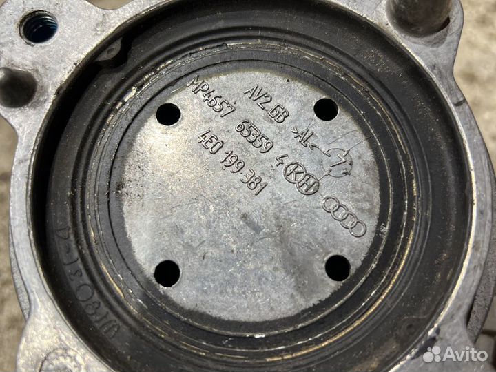 Опора подушка двигателя audi