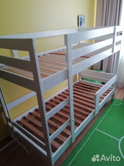 Детская двухъярусная кровать ikea,стол IKEA