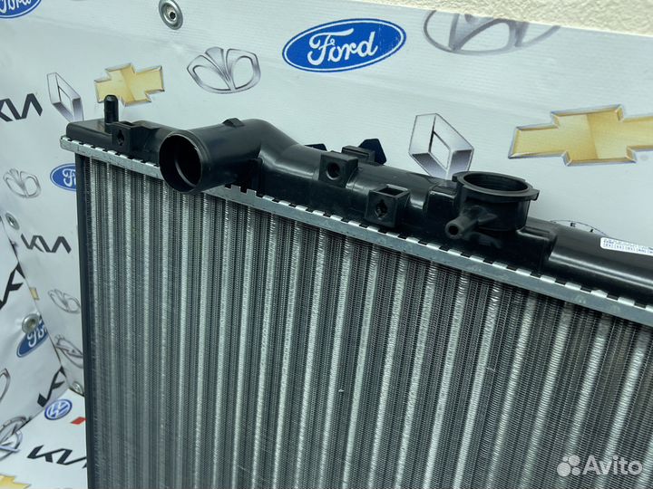 Радиатор охлаждения Mitsubishi Colt 5/Lancer 7 MT