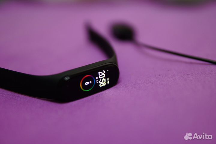 Фитнес браслет Xiaomi mi band 4