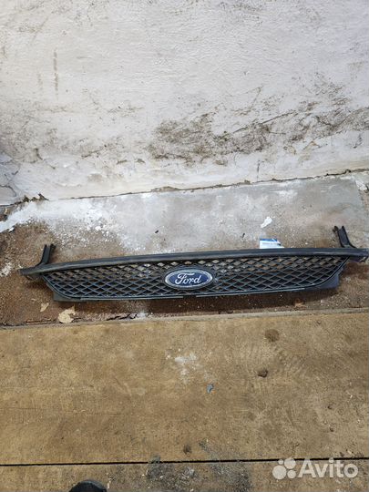 Решётка радиатора Ford S-Max