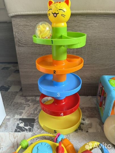 Развивающие игрушки для малышей пакетом