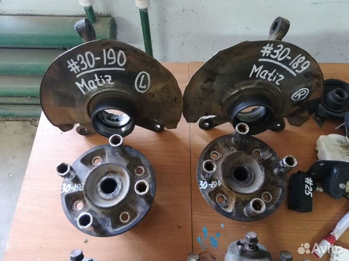 Поворотный кулак левый правый Daewoo Matiz