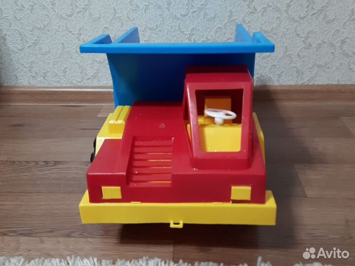 Грузовик