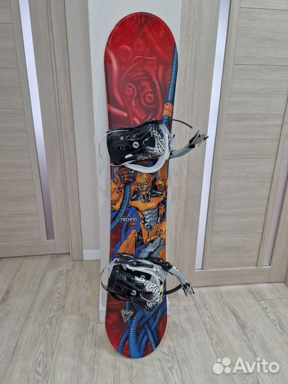 Сноуборд и ботинки