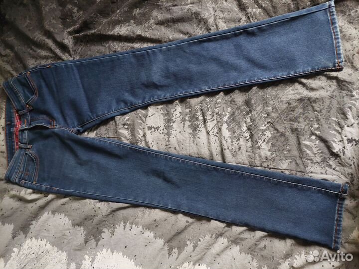 Джинсы