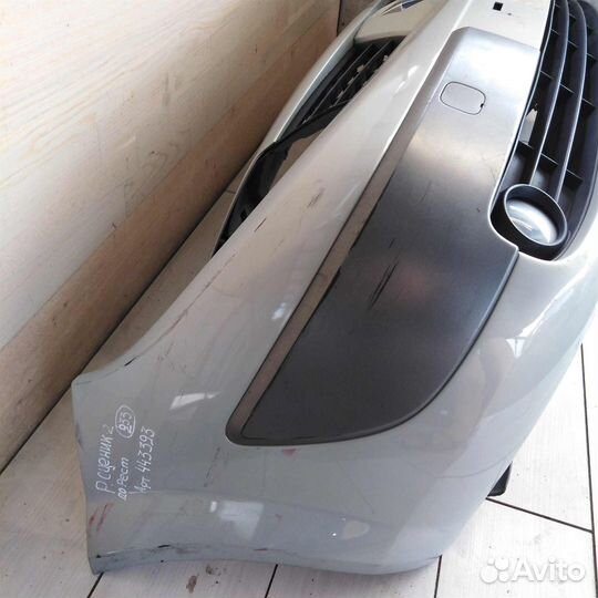 Бампер передний Renault Scenic 2 дорестайлинг