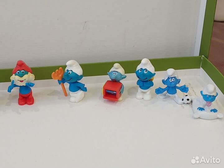 Киндер сюрприз Смурфики гномы игрушки