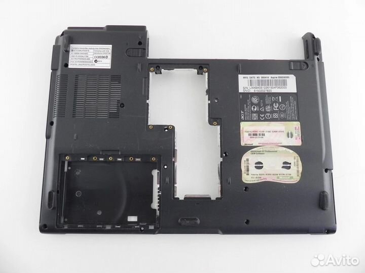 Acer Aspire 5560 поддон