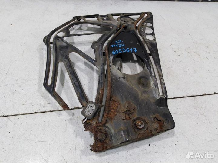 Моторчик заднего правого стеклоподъемника